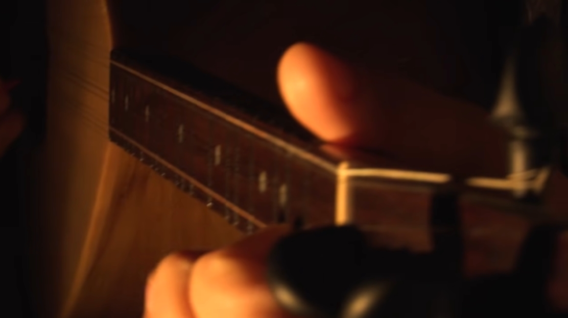 Derya Yildirim Baglama  Mandoline Instrument des Jahres Mandolinenspieler des Tages