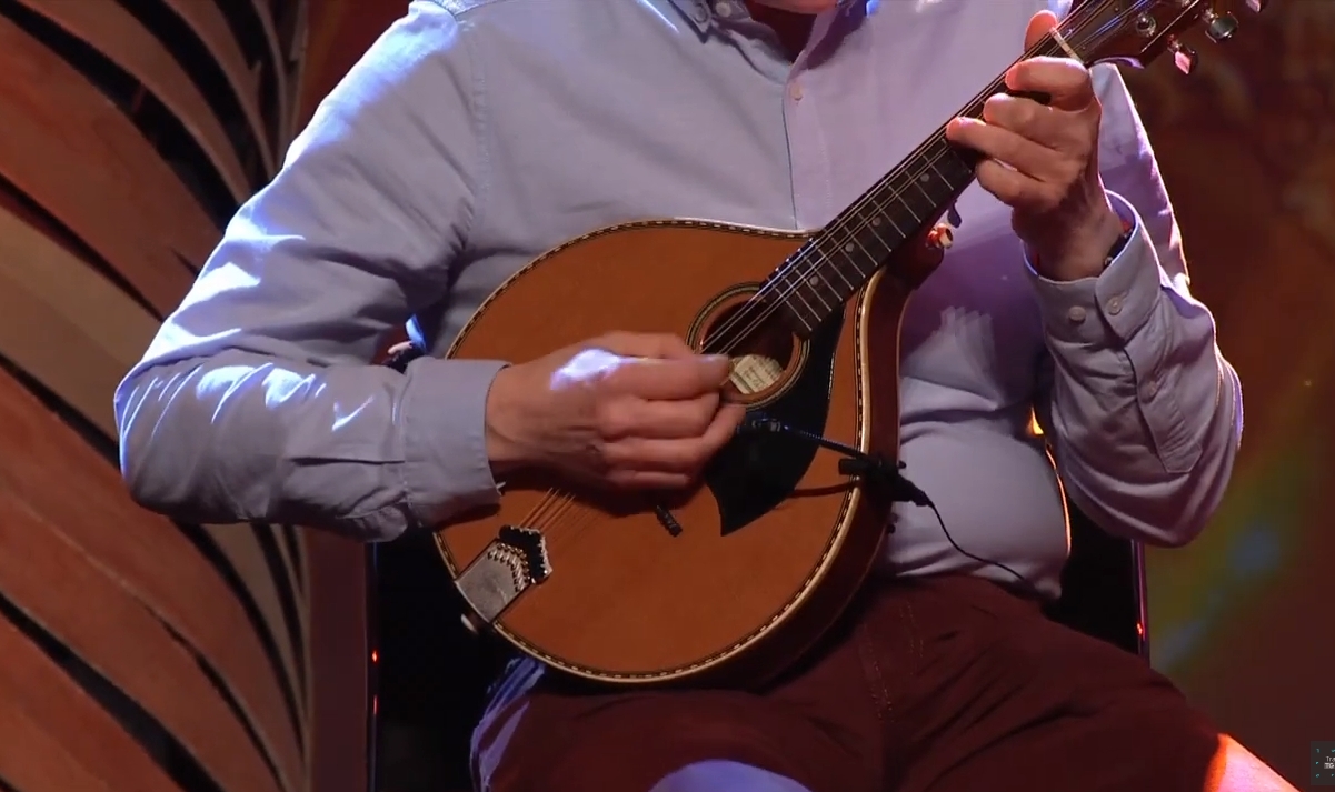 Declan Corey  Mandoline Instrument des Jahres Mandolinenspieler des Tages