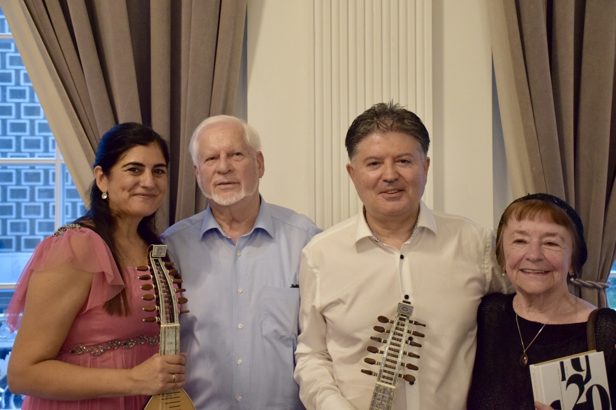Juan Carlos Munoz  Mandoline Instrument des Jahres Mandolinenspieler des Tages