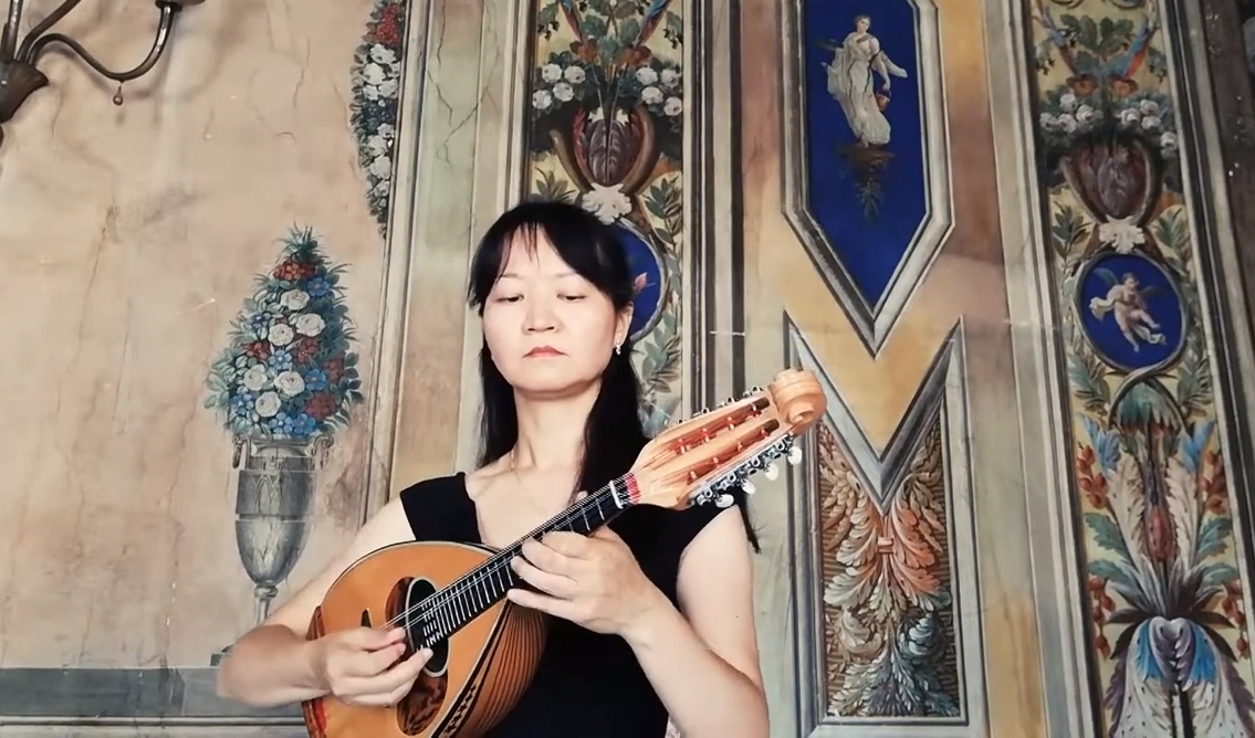 Niki Mishiyama Instrument des Jahres Mandolinenspieler des Tages